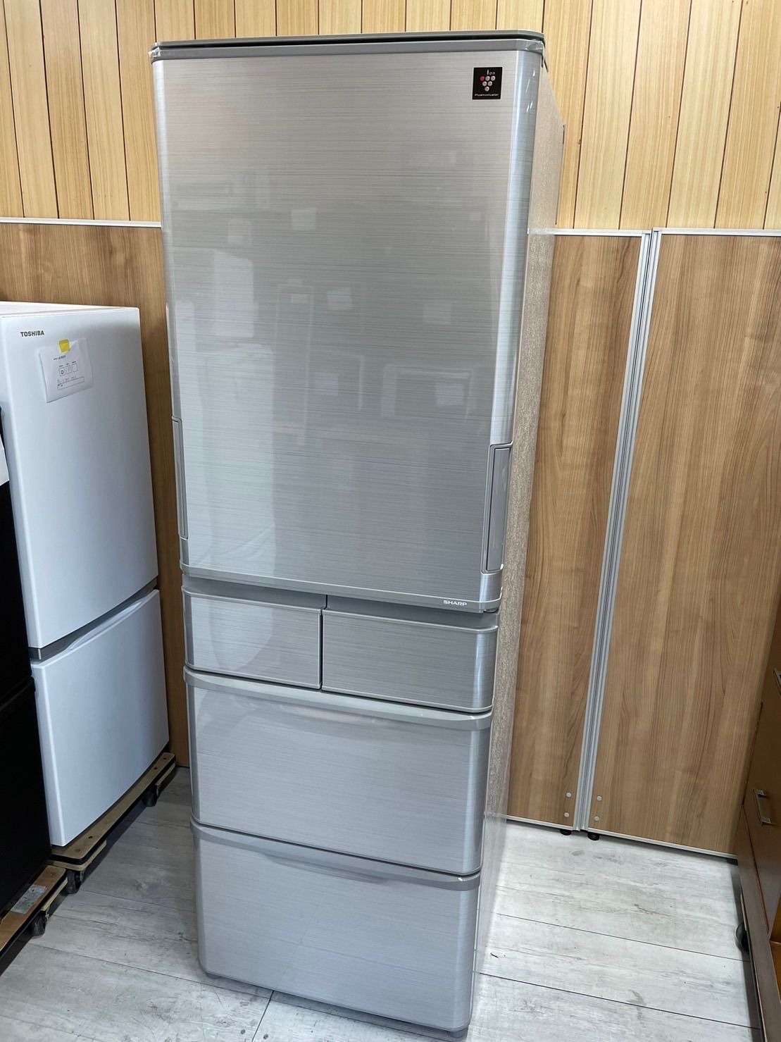 シャープ 大型冷蔵庫（自動製氷機つき）SJ-PW42B-S - キッチン家電